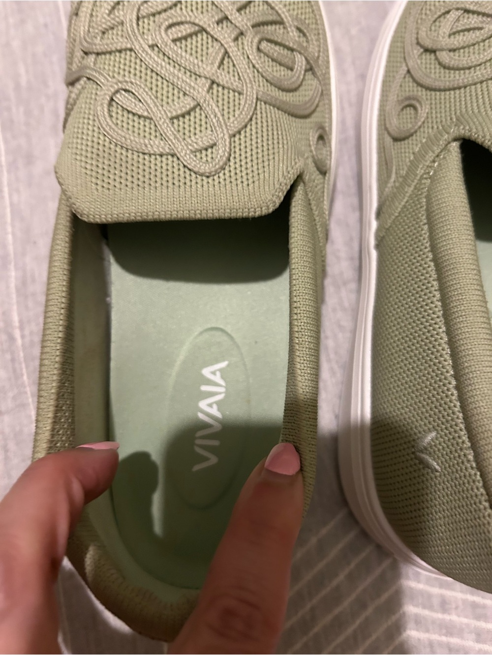 VIVAIA Classic Slip-On Sneakers V-Tune in Matcha Green NEW Sz US 7 Womens srp129 - Picture 15 of 16